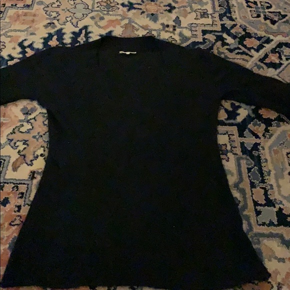 A made sweater - Picture 1 of 5